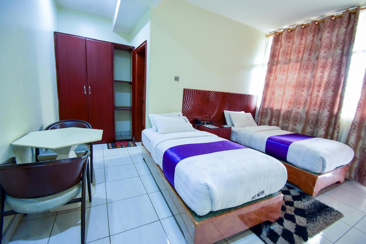 Hotel Ok Kampala Bagian luar foto